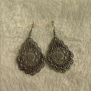 Silver EARRINGS
